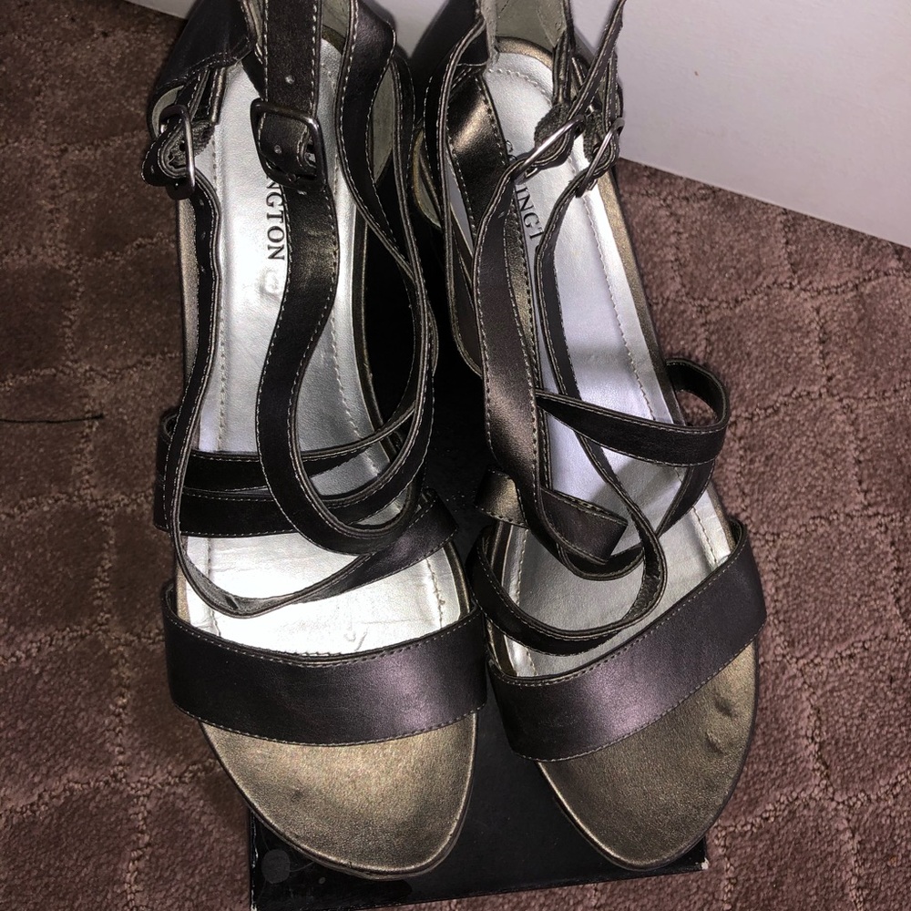Grey wedge heel shoes